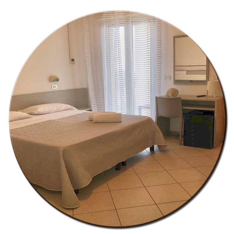 Hotel Amedea Cervia Eksteriør billede