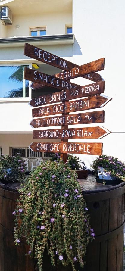 Hotel Amedea Cervia Eksteriør billede