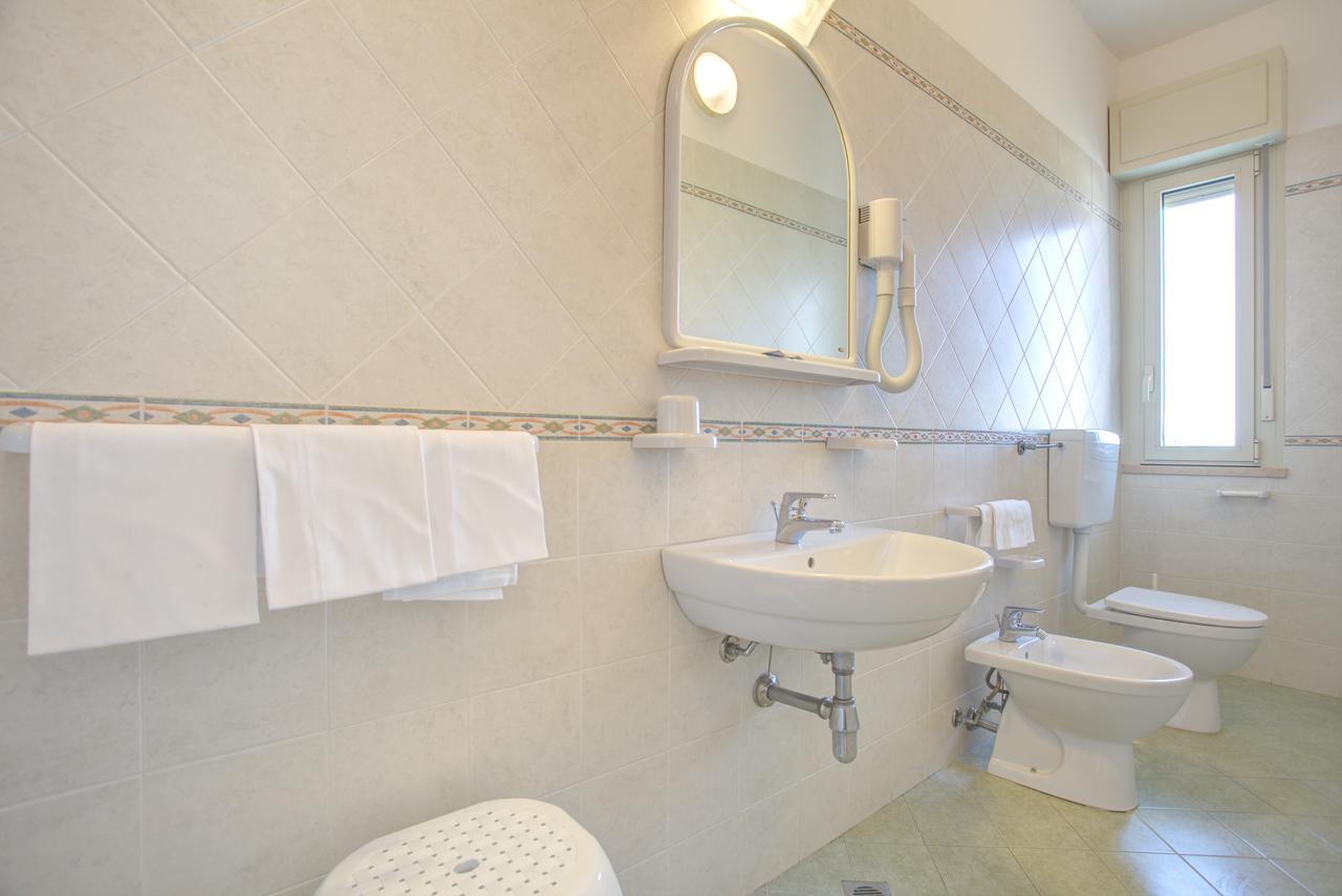 Hotel Amedea Cervia Eksteriør billede